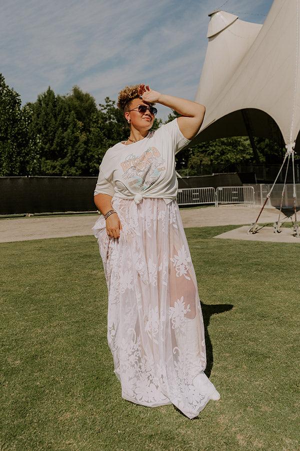 Impressions Dreamer World Tour Graphic Tee In White Curves