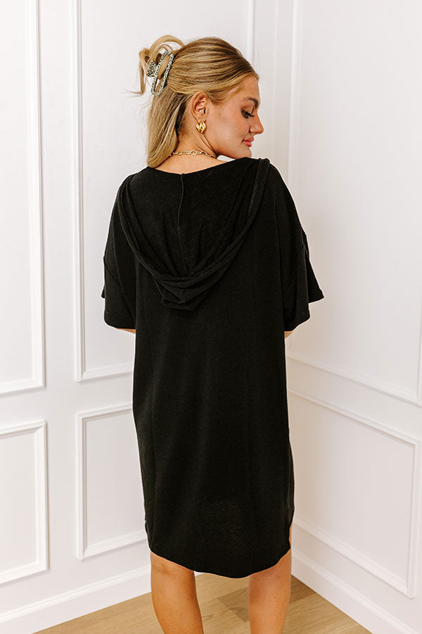 Impressions Calm And Centered Shift Dress In Black
