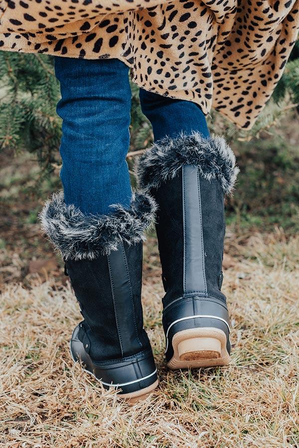 Impressions Snowfall Fabulous Boot In Black