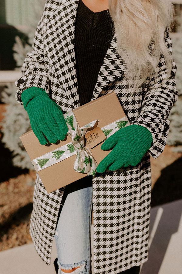Impressions Snowy Afternoon Gloves in Green