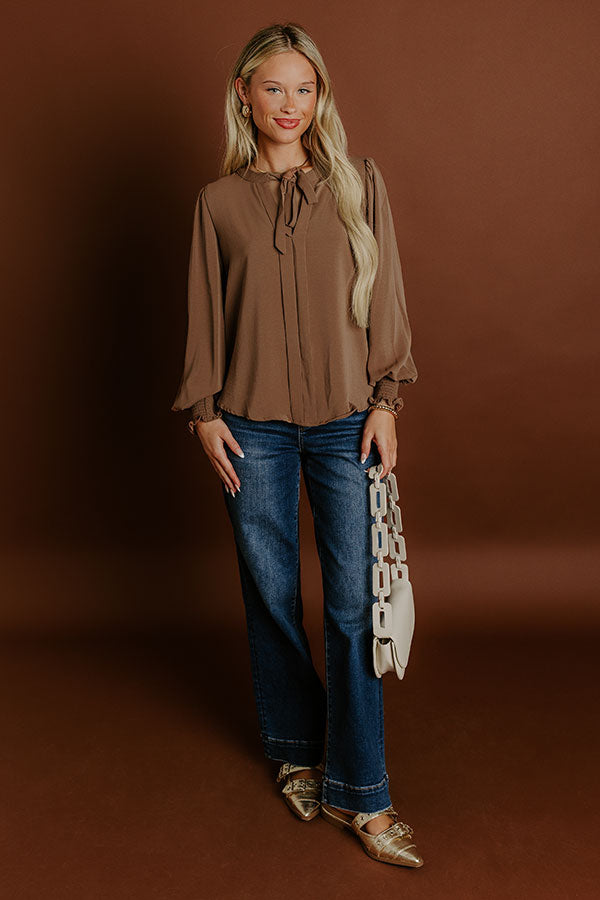 Impressions Soho Sophisticate Shift Top In Mocha