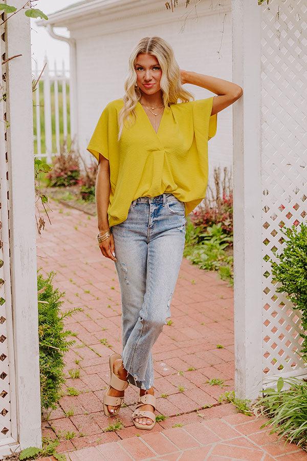 Impressions Sunshine Splendor Shift Top In Yellow