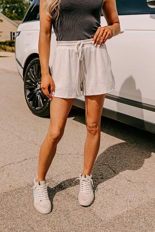 Impressions Take A Holiday Shorts In Light Stone
