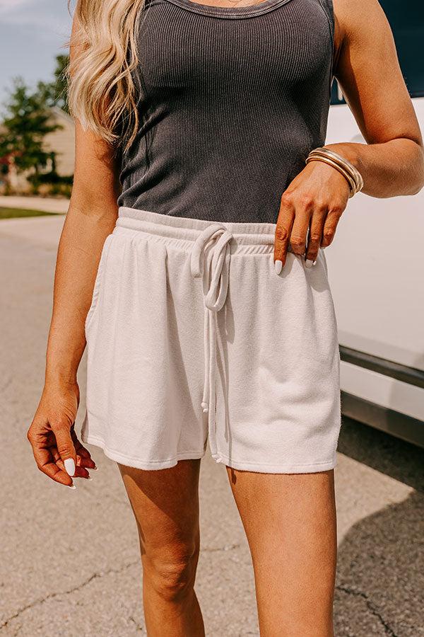 Impressions Take A Holiday Shorts In Light Stone