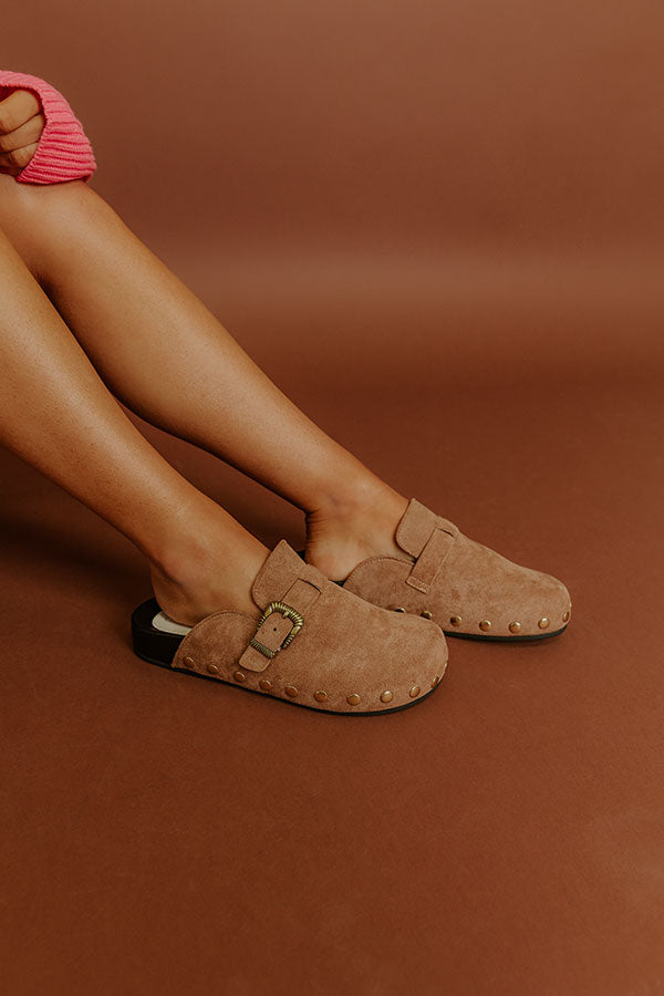 Impressions The Toni Faux Suede Clogs In Chocolate