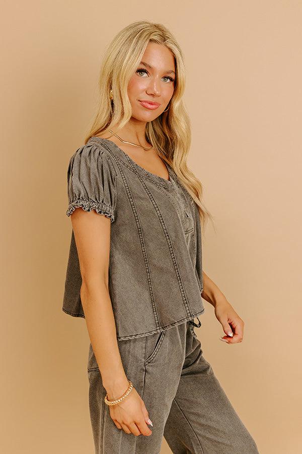 Impressions Metropolitan Muse Chambray Top In Charcoal