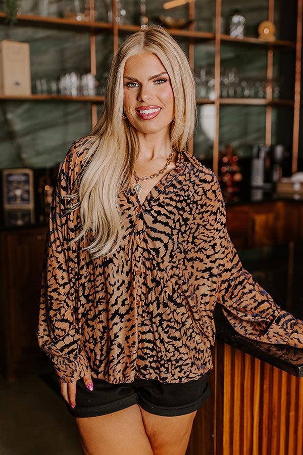 Impressions Modern Muse Velvet Burnout Top In Iced Mocha Curves