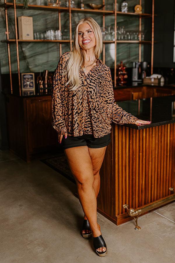 Impressions Modern Muse Velvet Burnout Top in Iced Mocha Curves