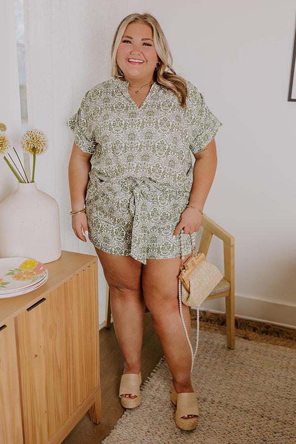 Impressions Mykonos Muse High Waist Linen-Blend Floral Shorts in Olive Curves