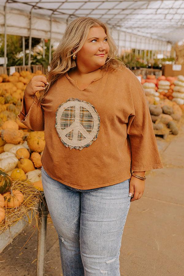 Impressions Peace And Love Vintage Wash Tee in Iced Mocha Curves