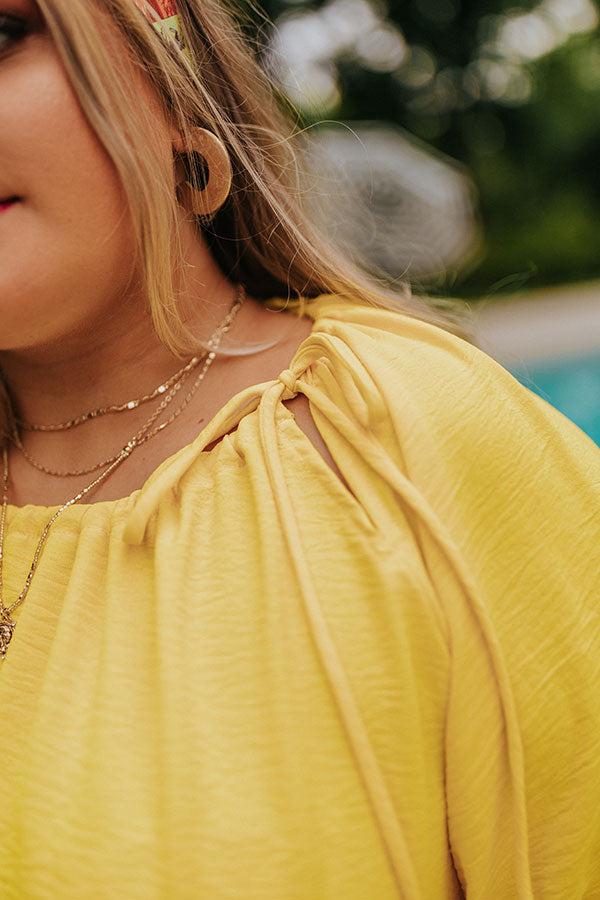 Impressions Splash Of Champagne Shift Top In Yellow Curves
