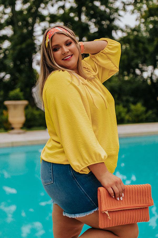 Impressions Splash Of Champagne Shift Top In Yellow Curves