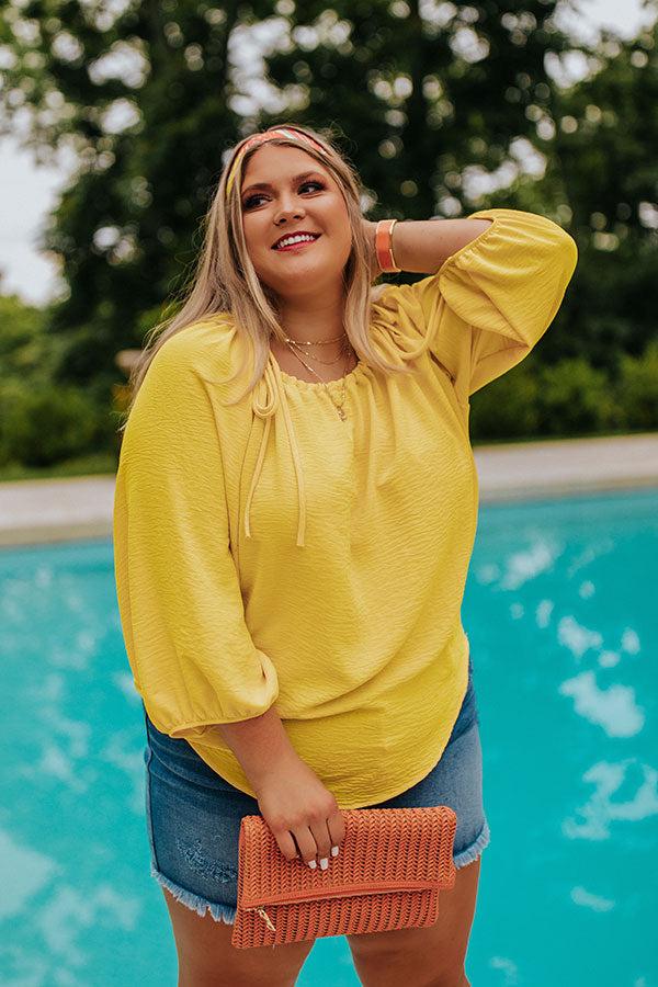 Impressions Splash Of Champagne Shift Top In Yellow Curves