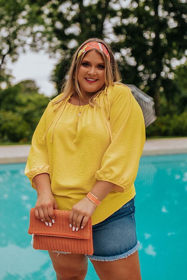 Impressions Splash Of Champagne Shift Top In Yellow Curves