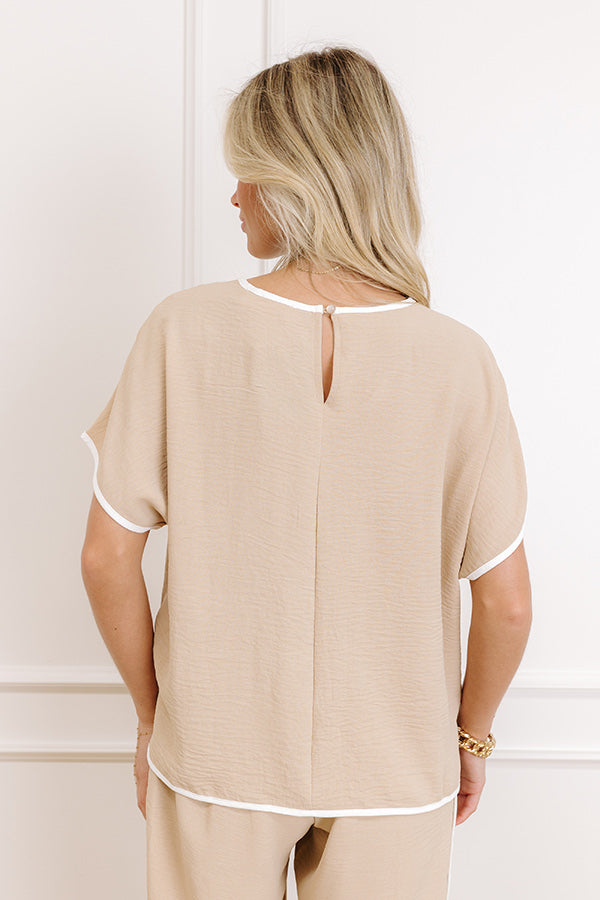 Impressions Upper East Ease Shift Top In Iced Latte