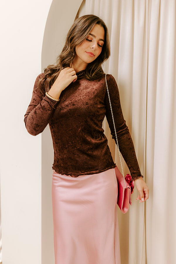 Impressions Vino Sipping Velvet Embossed Top In Brown